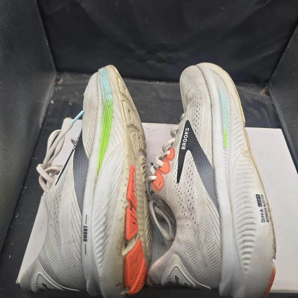 Brooks‎ White and Orange Running Shoes